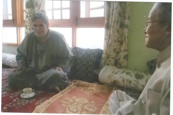 Prof Taid with a professor of Kashmir University and writer Azurdah Zaman.
